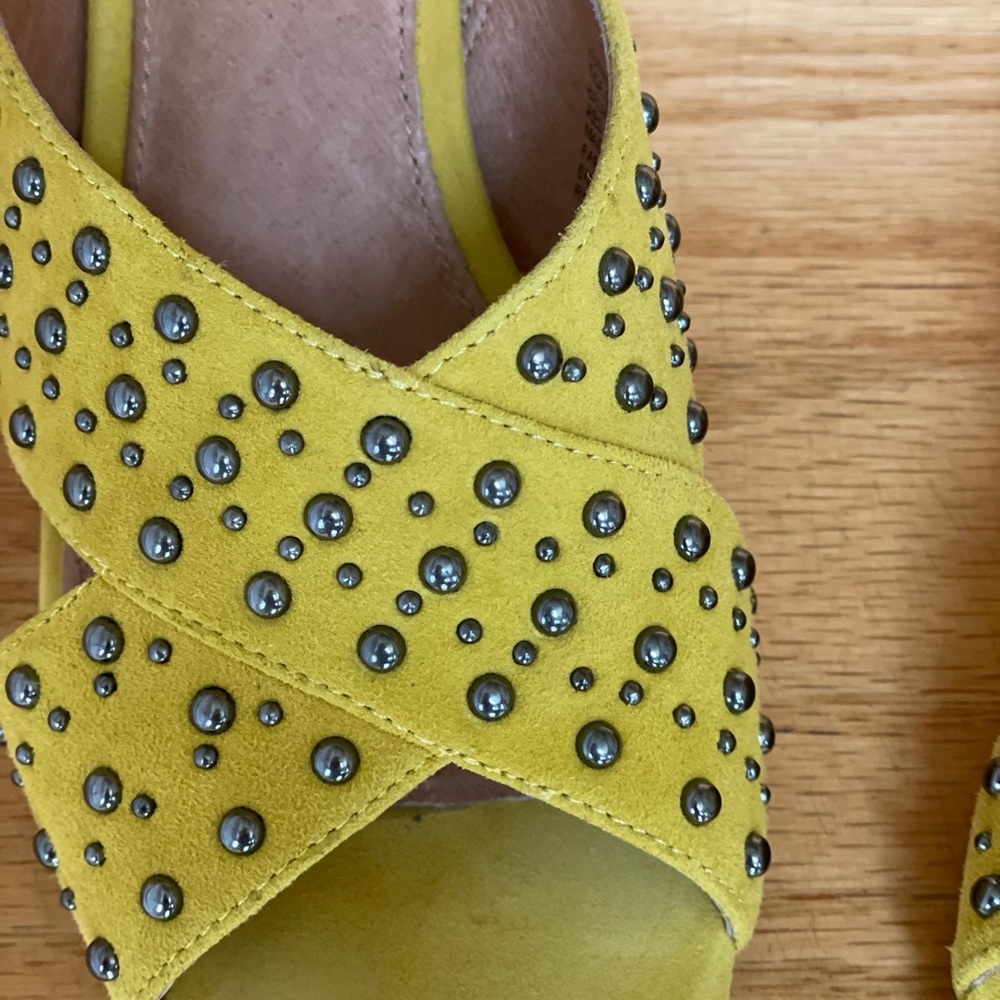 Halogen Sandals - Picture 3 of 8